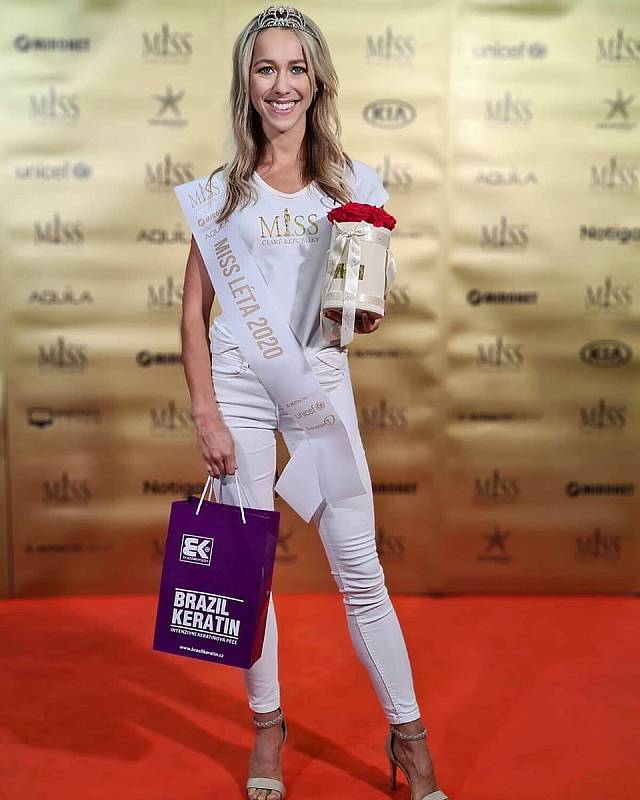 Simona Šimková z Jihlavy se dostala do finále soutěže Miss ČR, bude bojovat o korunku.