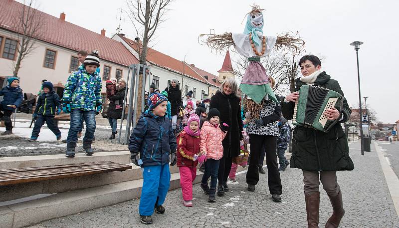 Vynášení Morany, loučení se zimou a vítání jara ve Velké Bíteši.