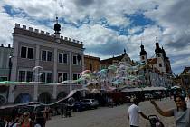 Festival Prázdniny v Telči jsou minulostí. Atmosféra posledního dne na náměstí.