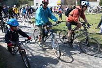 Jednou z cyklistických akcí je celorepubliková kampaň Do práce na kole. Ilustrační foto.