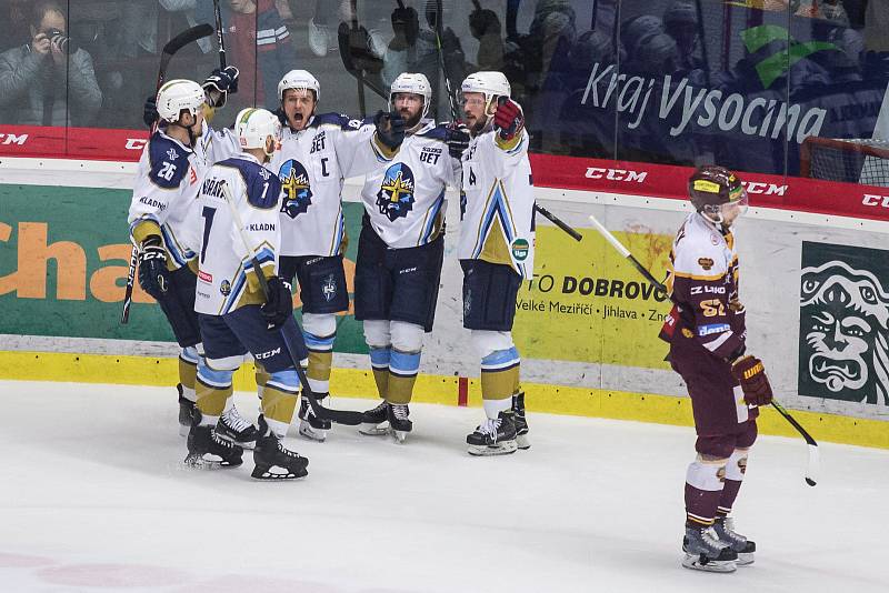 Pátý zápas semifinále play off první hokejové ligy mezi týmy HC Dukla Jihlava a Rytíři Kladno.