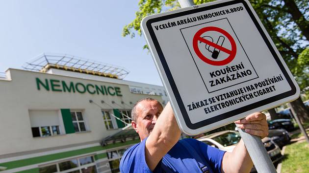 Zákaz kouření v nemocnici žádné stížnosti nepřinesl - Pelhřimovský deník