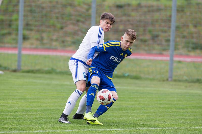 Fotbalové Utkání U19 mezi FC Vysočina Jihlava a FC Fastav Zlín.