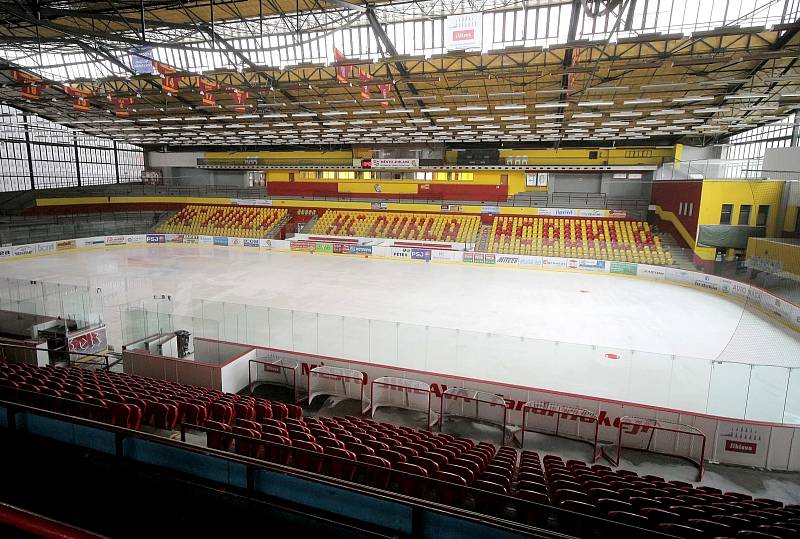 Legendární jihlavský Horácký zimní stadion již odpočítává své poslední dny existence.