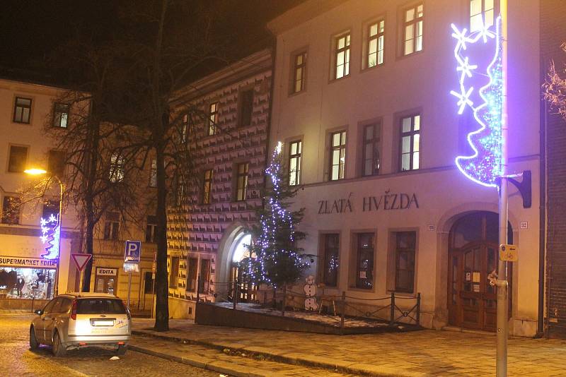 Hotel Zlatá Hvězda v Jihlavě. Tam se v roce 1992 začalo dělit Československo.