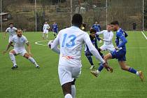 Přípravné utkání mezi FC Vysočina Jihlava (v modrém) a Znojmem skončilo vítězstvím domácích 2:1 (0:1).