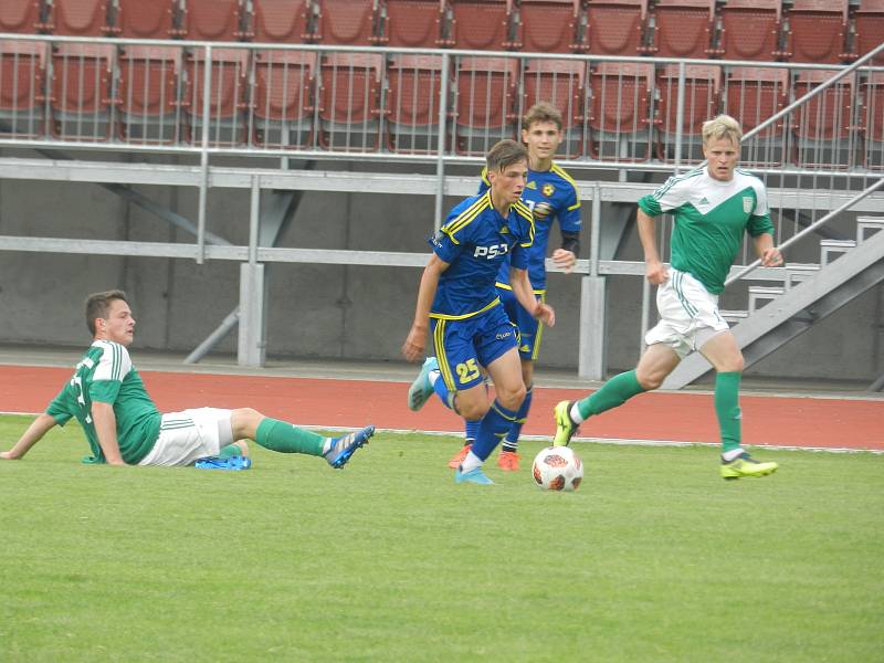 Fotbalisté Ždírce nad Doubravu (v zeleném) vyhráli nad staršími dorostenci Jihlavy 3:1.