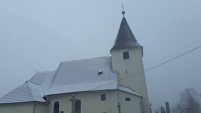 První letošní sněhové vločky. Pátek 26. listopadu 2021 v Růžené na Jihlavsku.