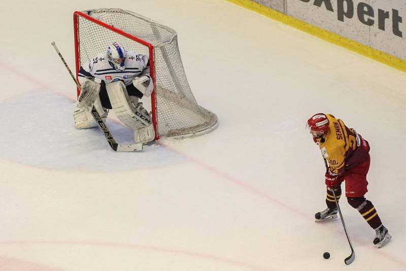 Hokejisté Jihlavy porazili v rozhodujícím sedmém zápase semifinále první ligy Kladno 1:0 a zajistili si postup do baráže o extraligu.