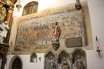 Obraz se scénou přepadení Jihlavy roku 1402. Freska z 16. století s barokní přemalbou. Presbytář  kostela Nanebevzetí Panny Marie.  Foto: Stanislav Jelínek