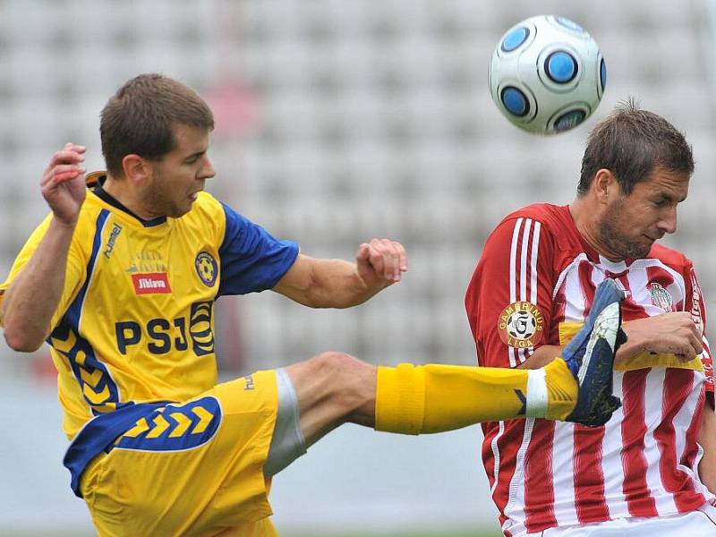 Z fotbalového utkání FK Viktoria Žižkov - FC Vysočina Jihlava.