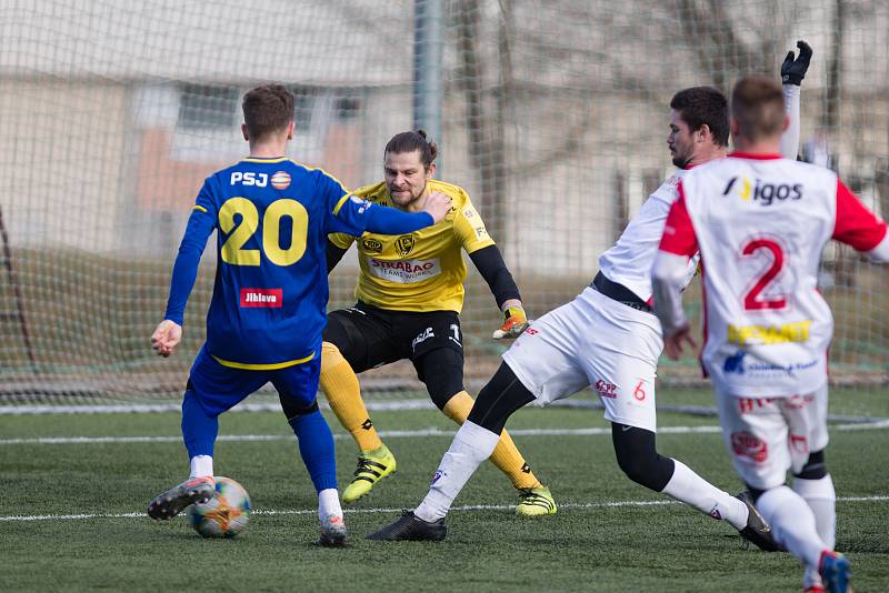 Zimní přípravné utkání mezi FC Vysočina Jihlava a FK Pardubice.