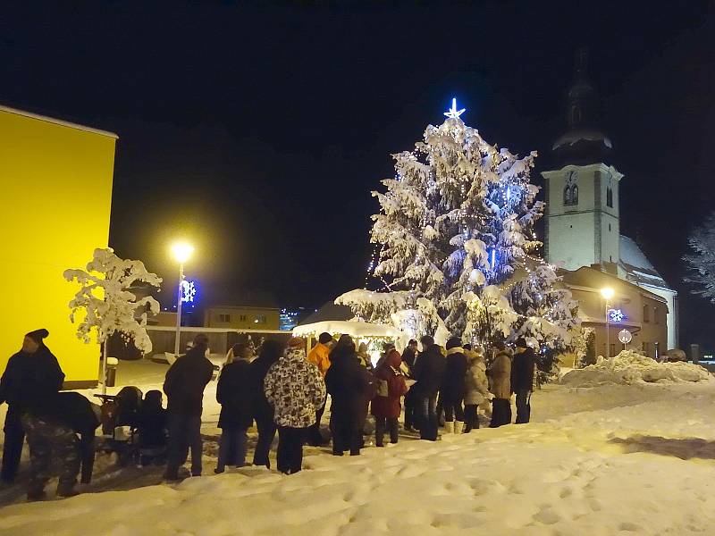 Česko zpívá koledy ve Stonařově.