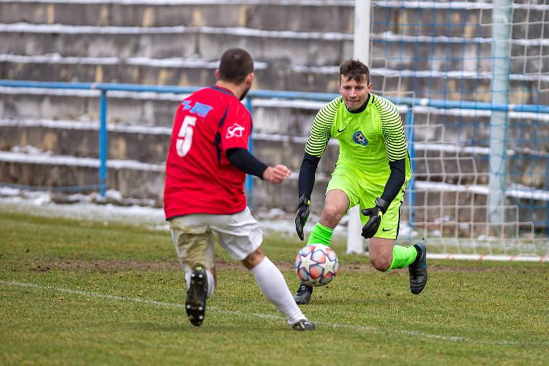 Byla to opět pořádná zápasová porce, kterou museli absolvovat divizní fotbalisté v uplynulém ročníku. Nekonečný kolotoč má nyní jen krátkou přestávku.