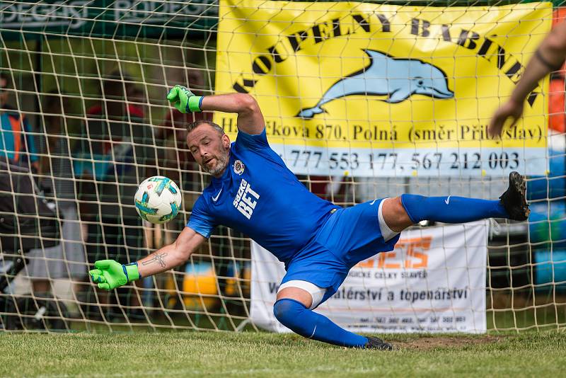 Fotbalové utkání mezi TJ Sokol Puklice a AC Sparta Praha stará garda u příležitosti 70 let klubu Puklice.