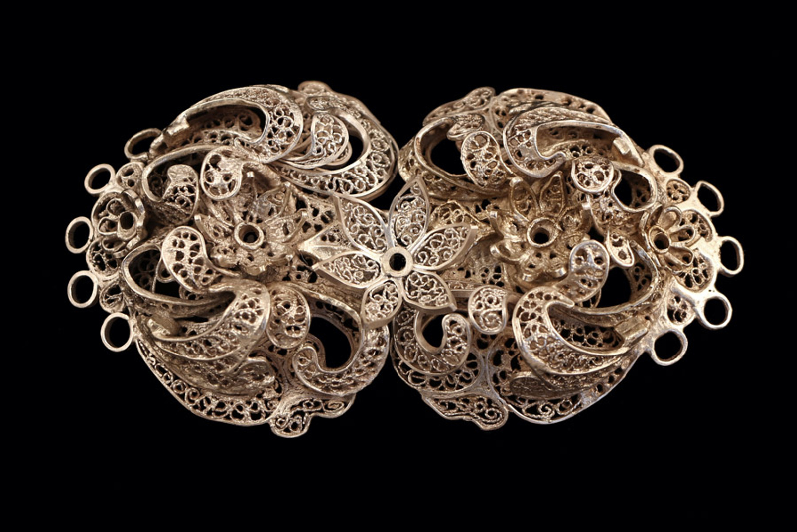 Malý poklad z velkého světa: renesanční šperky exkluzivně ozdobily Vysočinu  - Žďárský deník