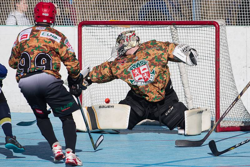 V sobotu 19. a neděli 20. února hostil hokejbalový SK Jihlava zimní VRŤAS CUP. Šlo o již čtvrtý ročník, který je pořádán jako vzpomínka na zesnulého trenéra Martina Vrátila.