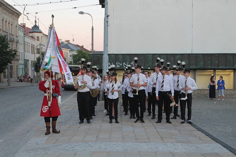 Jihlavští havíři vyráží z podzemí do ulic města po dvou letech.