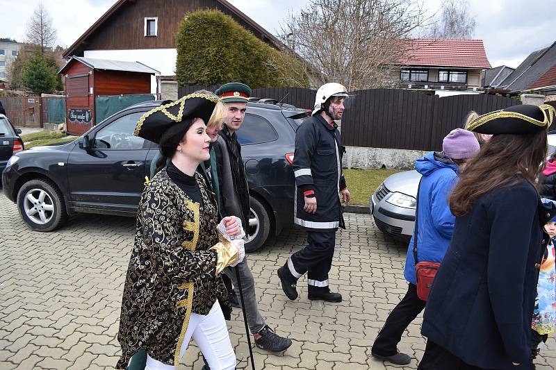 Masopustní průvod prošel uplynulou sobotu také Kostelcem u Jihlavy.