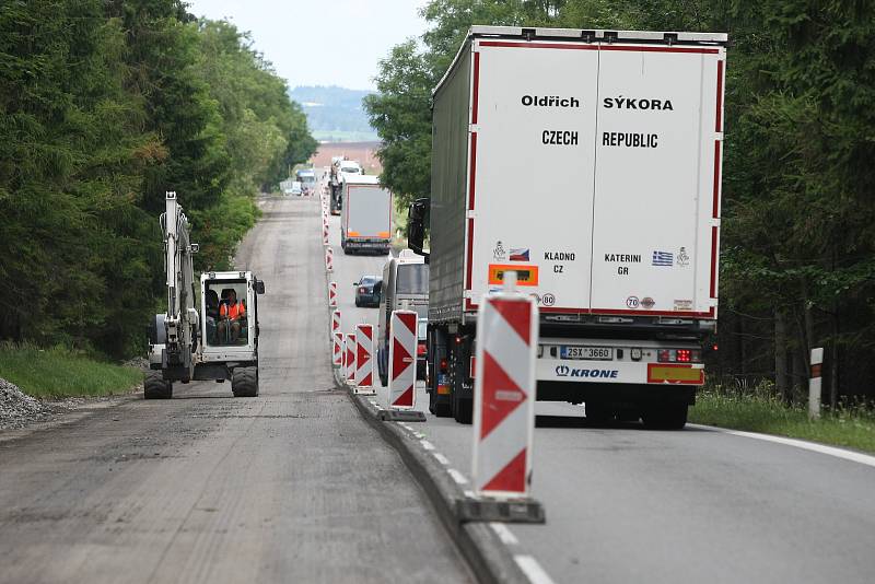 Rekonstrukce silnice č. 38 mezi Stonařovem a Dlouhou Brtnicí.