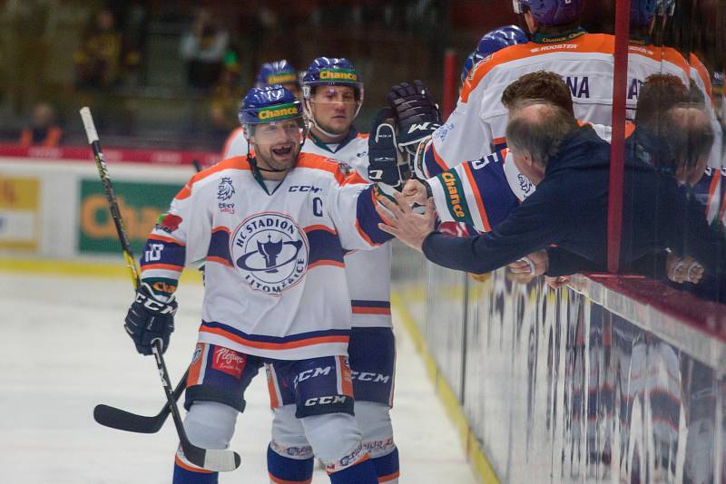 První zápas play off mezi HC Dukla Jihlava a HC Stadion Litoměřice.