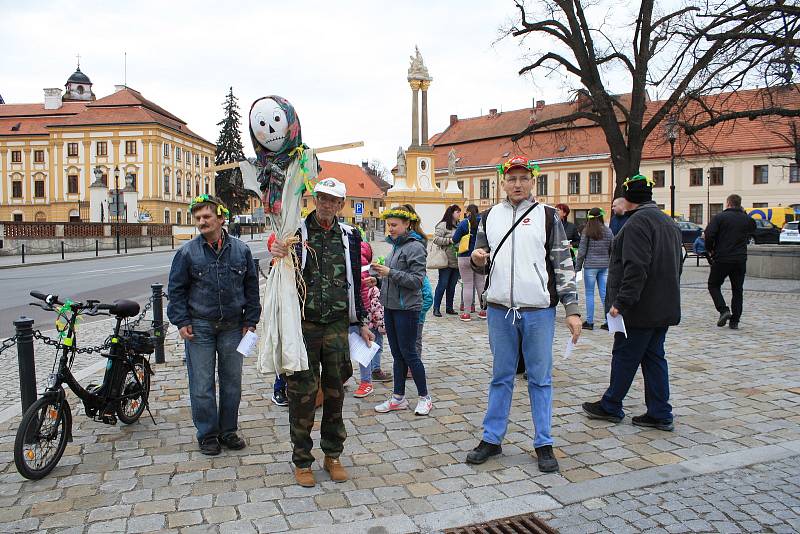 Vynášení Morany v Jaroměřicích nad Rokytnou.