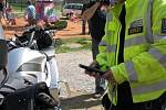 Policista předvedl nejen zvědavým dětem nový policejní motocykl