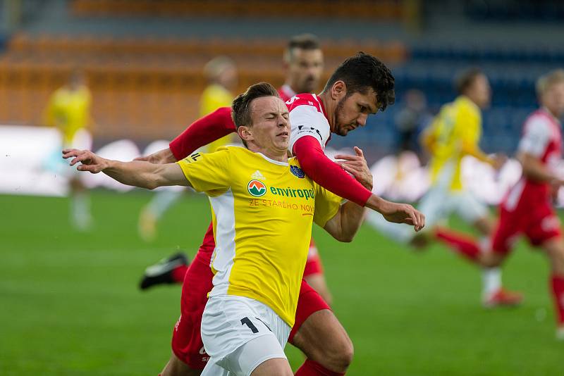 Fotbalisté druholigové FC Vysočina Jihlava v úterý zdolali Pardubice a zajistili si postup do osmifinále českého poháru.