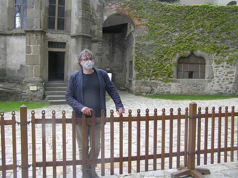 Po koronavirové pauze se otevřely o víkendu i brány hradů, zámků a další turistické cíle. Kastelán Marek Hanzlík z Lipnice.