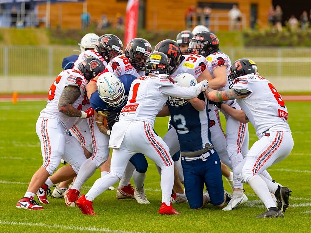 Poločas byl málo. Gladiators reprízu loňského Czech Bowlu se Steelers nezvládli