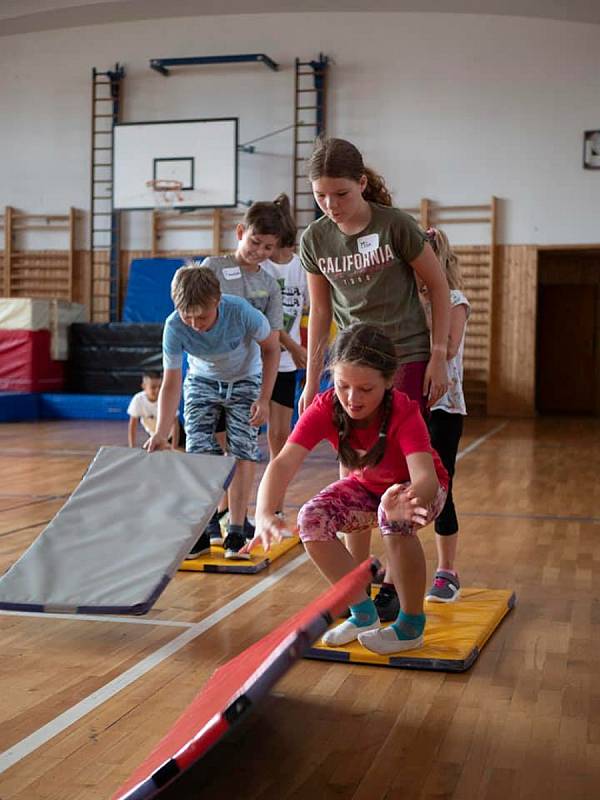 Aktivity příměstského tábora oddílu SGYM jihlavského Sokola. Tábory jsou zaměřené na sport a pohyb.