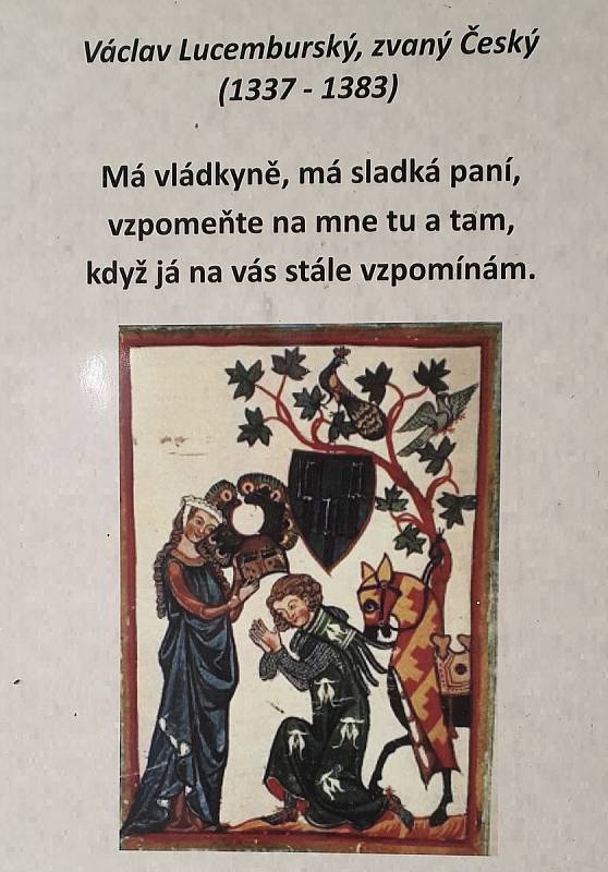 Zřícenina hradu Landštejn je směsicí několika architektonických slohů. Návštěvníci si zde přijdou na své.