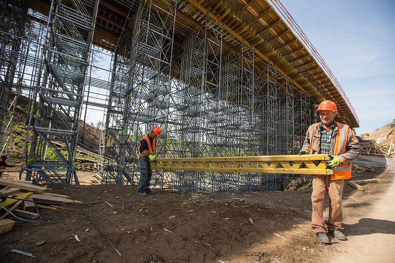 Stavba obchvatu Velkého Beranova dne 4. června 2020.