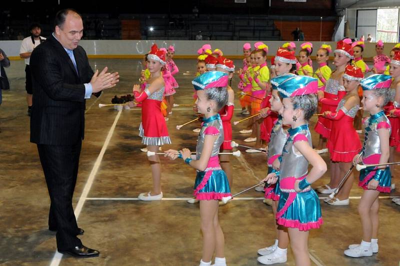 19. ročník Mistrovství České republiky v mažoretkovém sportu na náchodském zimním stadionu.