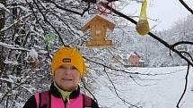 Krásné fotografie z víkendových zimních radovánek poslala do redakce Karolína Žďárská z Náchoda. S rodinou a kamarády si užívali sněhu nejen při bobování, ale i během výletu na rozhlednu na vrchu Šibeniku u Nového Hrádku.