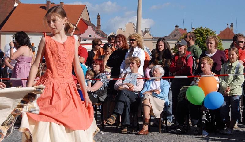 Kinderfest v Novém Městě nad Metují.