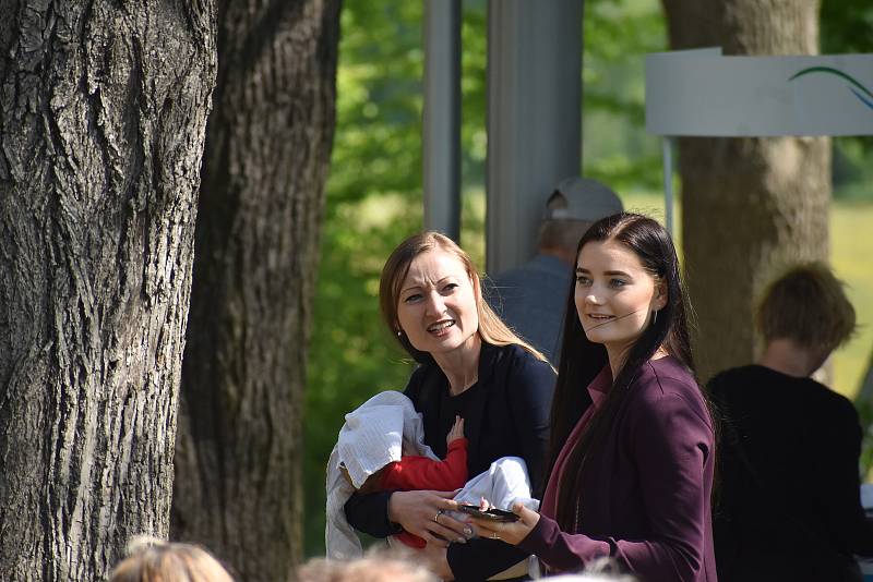 V Náchodě-Bělovsi dnes dopoledne zahájili lázeňskou sezónu.