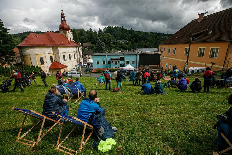 Poslední prázdninový víkend prožily tisíce lidí z celé republiky v Teplicích nad Metují, které jsou v tomto termínu neodmyslitelně spjaty s Mezinárodním horolezeckým filmovým festivalem.