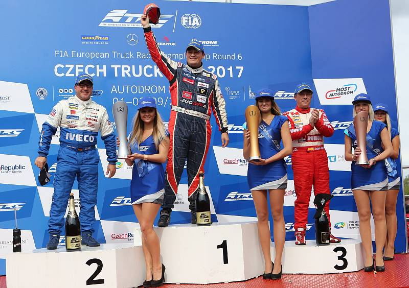 První závod ME tahačů Czech Truck Prix 2017 v neděli vyhrál Adam Lacko ze stáje Buggyra.