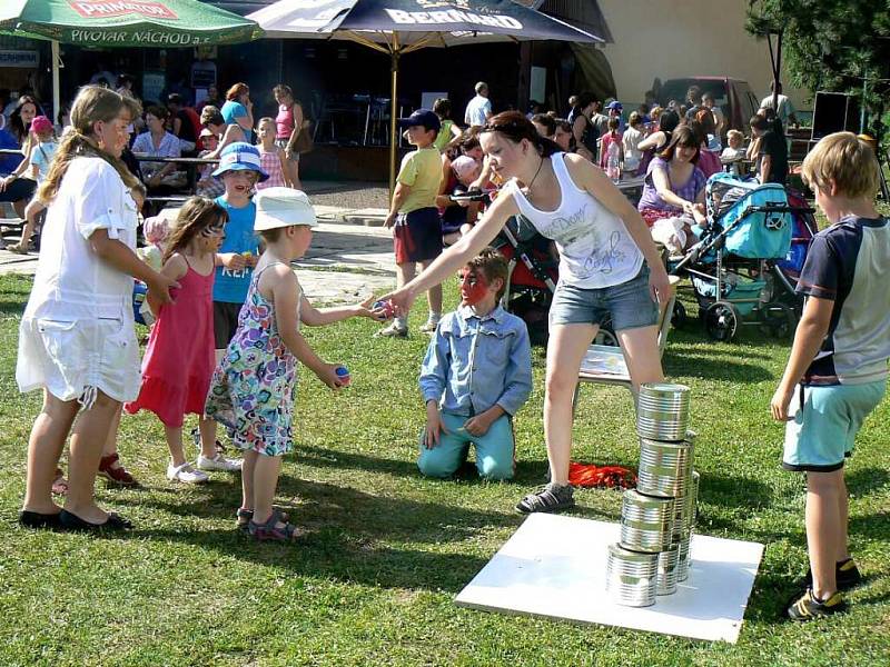 Velké zábavné odpoledne v Polici nad Metují.