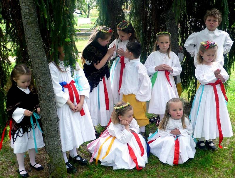 Tradici majálesu osobitým způsobem připomenulo Středisko volného času Bájo v České Skalici.