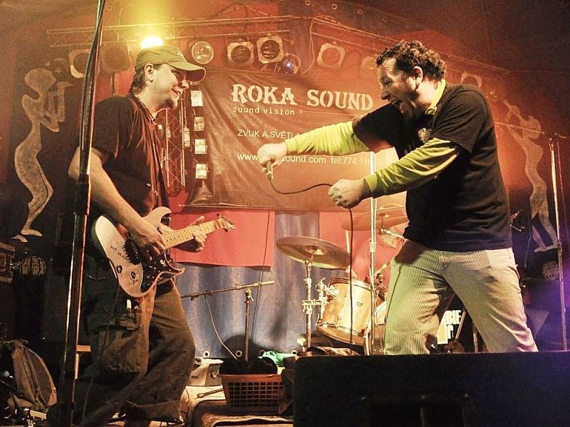 DOBRÁ NÁLADA byla na RockTrenclích i během minulých ročníků, kdy tam vystoupila například seskupení Hebbie Jebbies