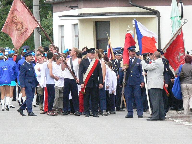  průvodu během oslav v Jasenné.