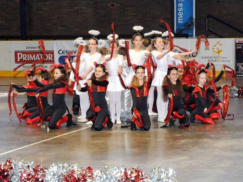 19. ročník Mistrovství České republiky v mažoretkovém sportu na náchodském zimním stadionu.