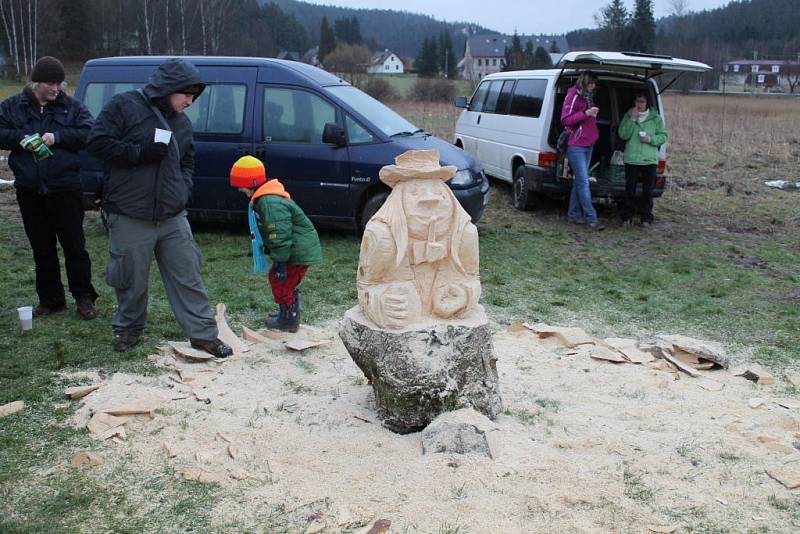 V sobotu se třiadvacet drsňáků z celé České republiky utkalo v Adršpachu o titul Dřevorubce roku. 