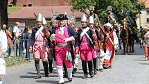 Při bitvě ze Sedmileté války se představilo na sto nadšenců v dobových uniformách. 