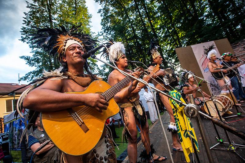 Mezinárodní folklorní festival v Červeném Kostelci