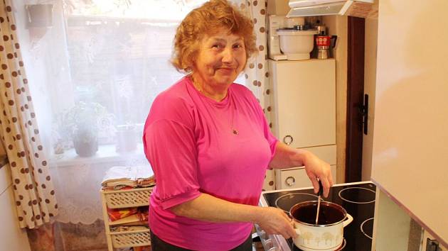 Anna Týfová z Martínkovic má ráda typickou českou kuchyni. 