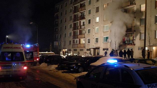 Požár na sídlišti Spořilov v Broumově.
