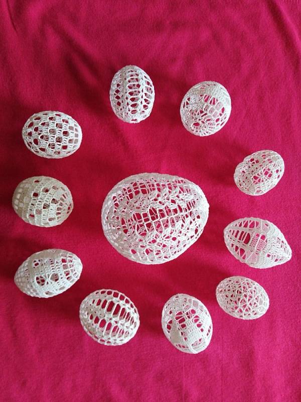Krásné háčkované jarní pohlazení v podobě vajíček od paní Hany Kultové z Hronova.